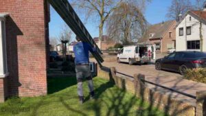 Schoorsteen onderhoud Deventer ladder bus